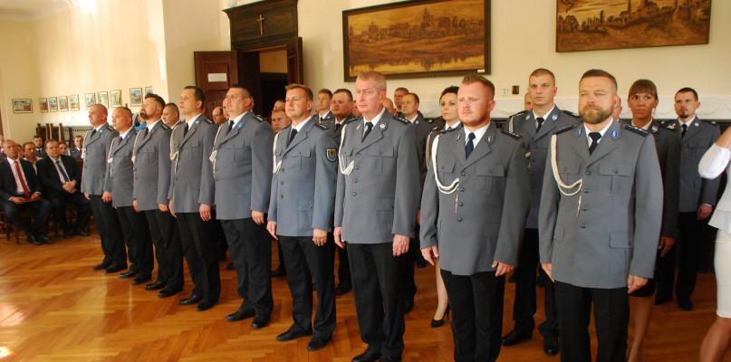 Święto policjantów z KPP w Chojnicach (GALERIA)
