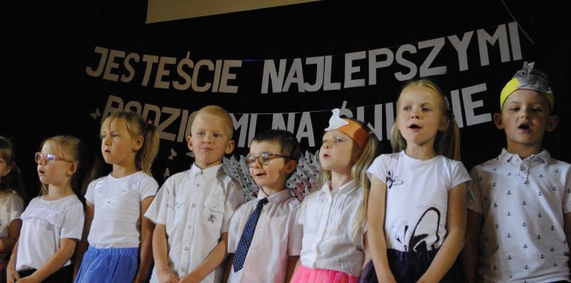 Dzień Matki i Ojca w Konarzynach (GALERIA)