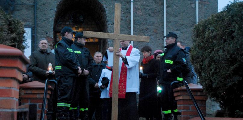 Droga krzyżowa przeszła ulicami Ostrowitego