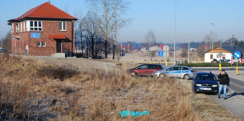 Ciało mężczyzny znalezione w pobliżu torowiska w Czersku
