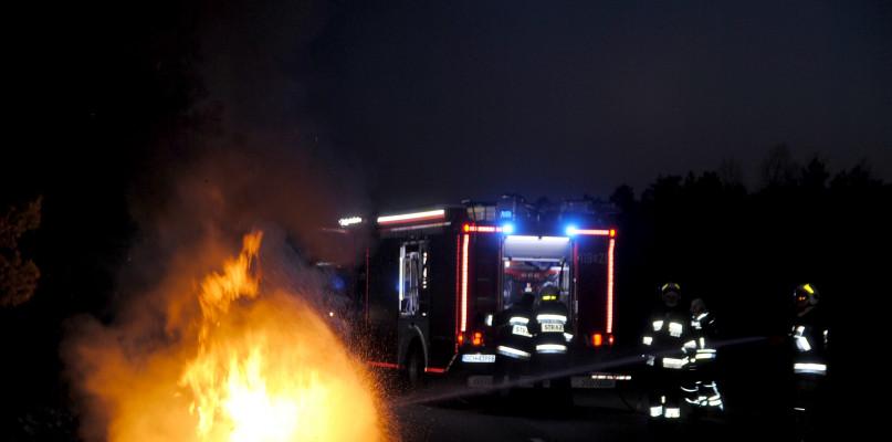 Pożar auta na trasie Chojnice-Brusy (FOTO)