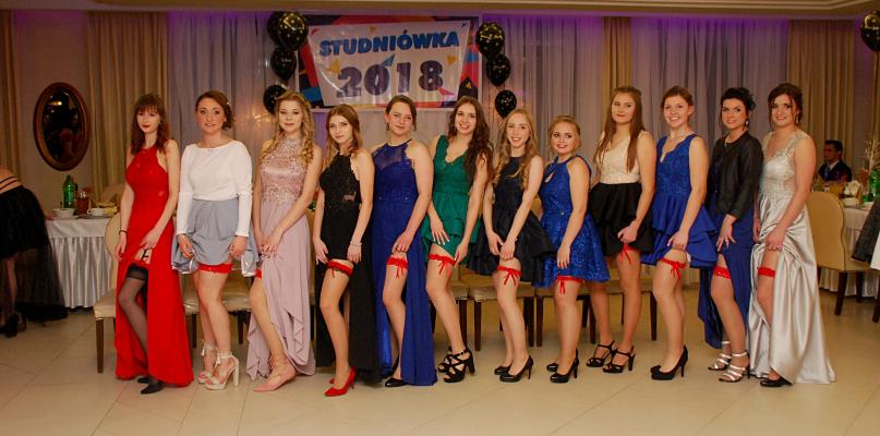 Studniówka Liceum Ogólnokształcącego im. Wincentego Pola w Czersku