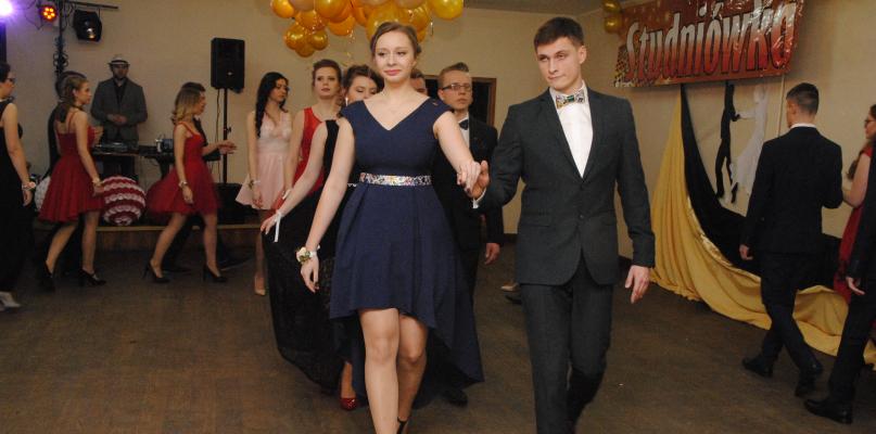 Studniówka uczniów Kaszubskiego LO (GALERIA)