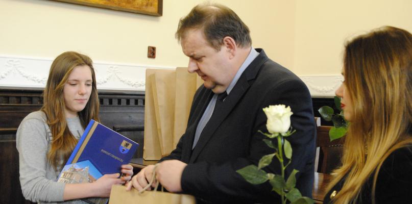 Stypendia od starosty Stanisława Skai (GALERIA)