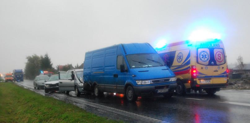 Wypadek pod Pawłowem. Droga wojewódzka zablokowana