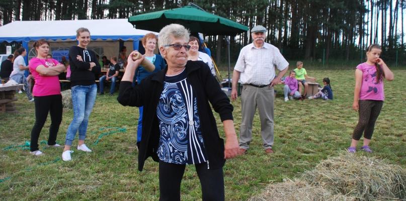 Mieszkańcy Gacnika bawili się w sobotę na tradycyjnych Dziadach