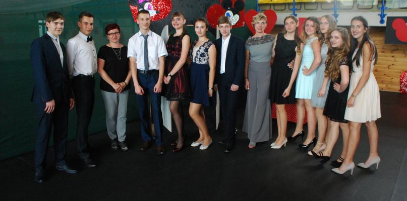 Bal na pożegnanie absolwentów Gimnazjum w Czersku (GALERIA)