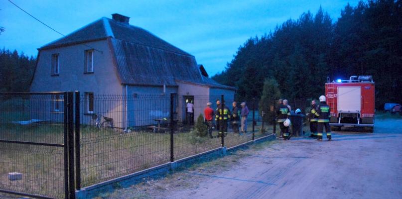 Pożar domu w Czersku. Poparzony mężczyzna trafił do szpitala