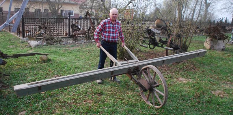 Prywatny skansen w Objezierzu. W kolekcji między innymi stare maszyny rolnicze