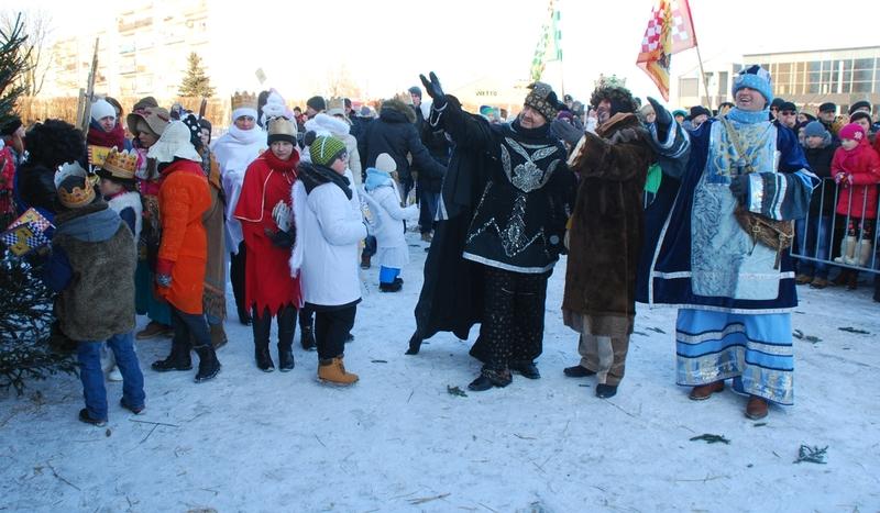 Orszak Trzech Króli przeszedł ulicami Czerska (GALERIA)