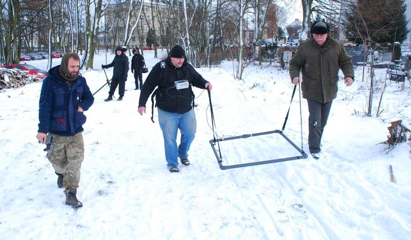 Poszukiwania mogiły przy ulicy Kościerskiej (FOTO)