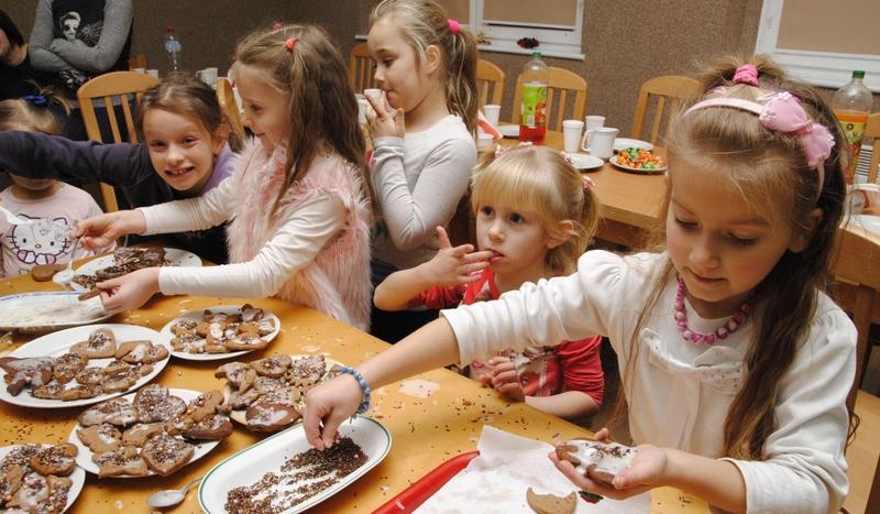 W Małym Gliśnie piekli pierniczki (GALERIA)