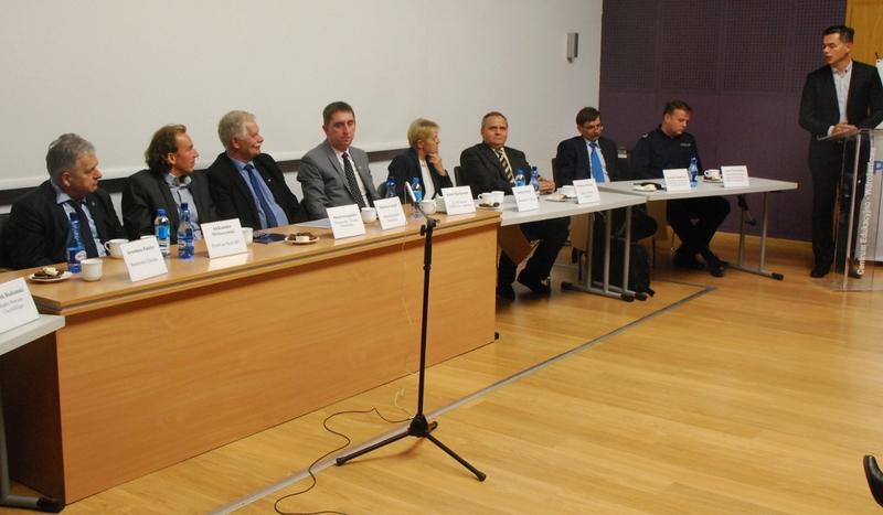 Debata na temat egzaminowania kierowców w Chojnicach (FOTO)