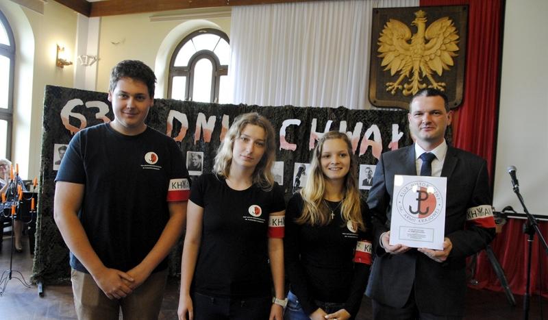 Klub AK w starym ogólniaku (GALERIA)