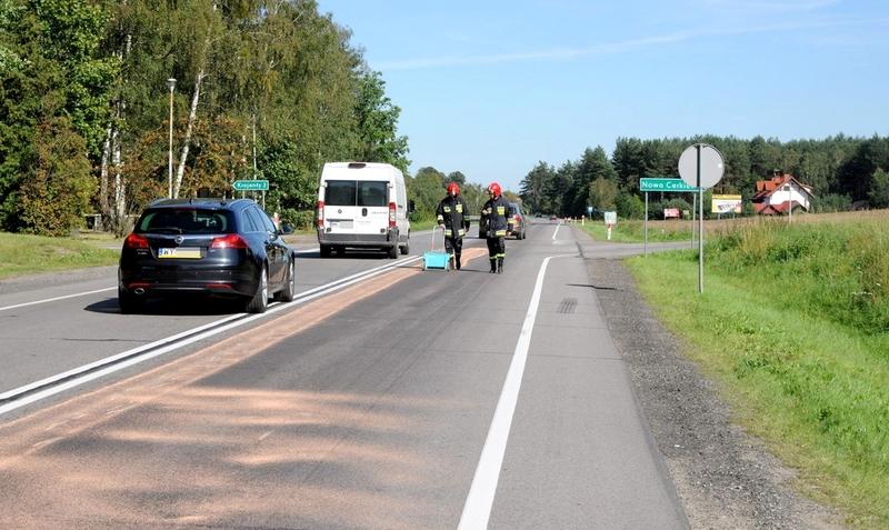 Ogromna plama oleju na drodze krajowej na 22 (FOTO)