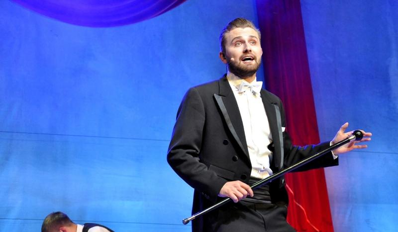 Eugeniusz Bodo w chojnickiej fosie (GALERIA)