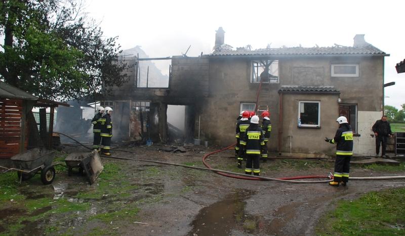 Poważny pożar domu w Pawłowie (FOTO)