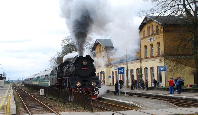 Parowóz wjechał na stację Czersk (FOTO)