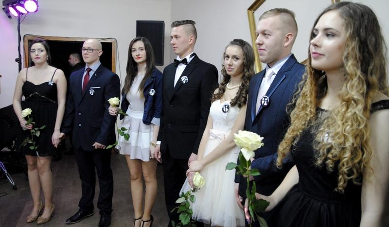 Studniówka KLO w Brusach (GALERIA)