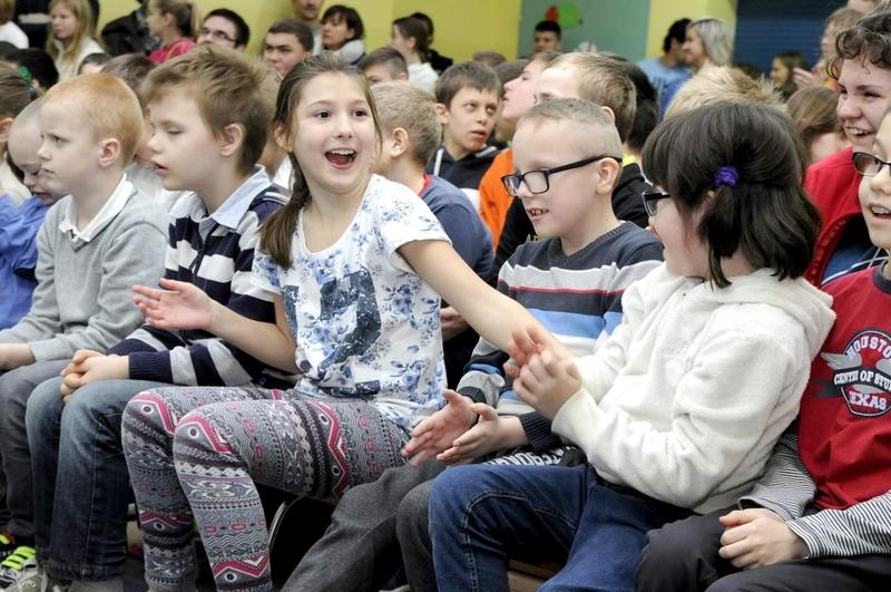 Mikołaj z prezentami przyjechał do ZSS w Chojnicach (GALERIA)