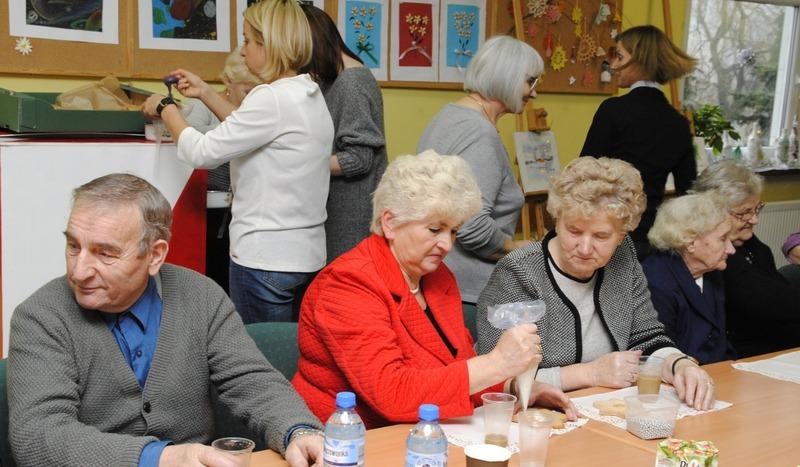 Świąteczne zdobienie pierników (GALERIA)