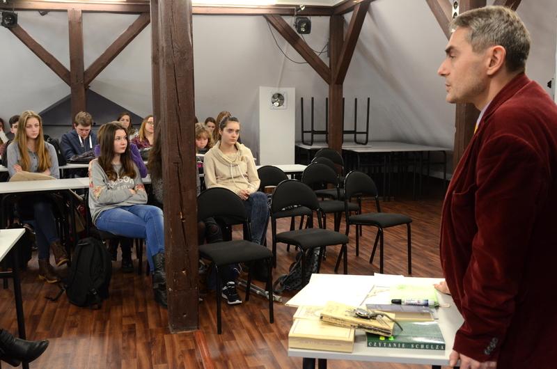Lekcja z literatury (FOTO)