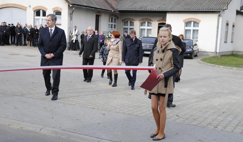 Ksiądz poświęcił ulice w Zalesiu (FOTO)