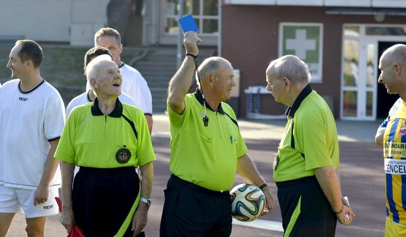 Znani chojniczanie zagrali w meczu charytatywnym dla chorego Jakuba (GALERIA)