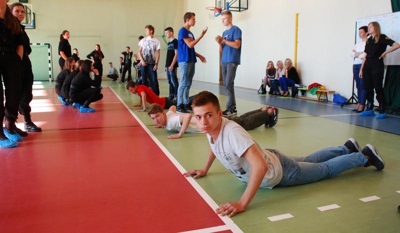 Otrzęsiny klas pierwszych w ZSP nr 1 w Chojnicach(GALERIA)