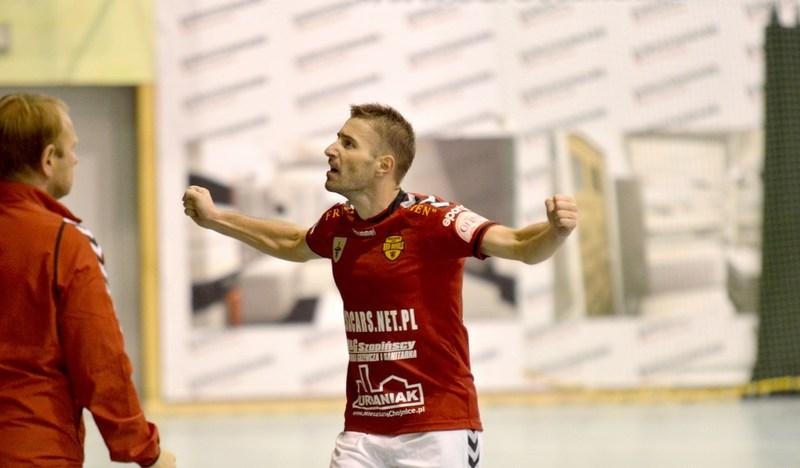?Czerwone Diabły? liderem ekstraklasy. Katowice pokonane do zera