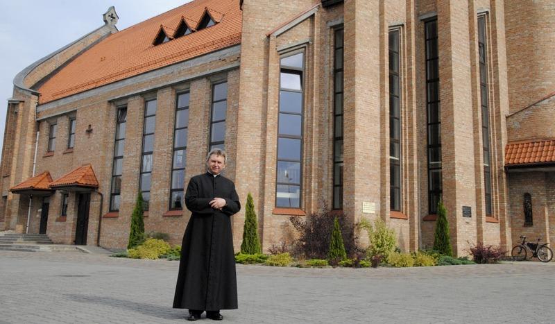 Parafia św. Jadwigi Królowej ma nowego proboszcza