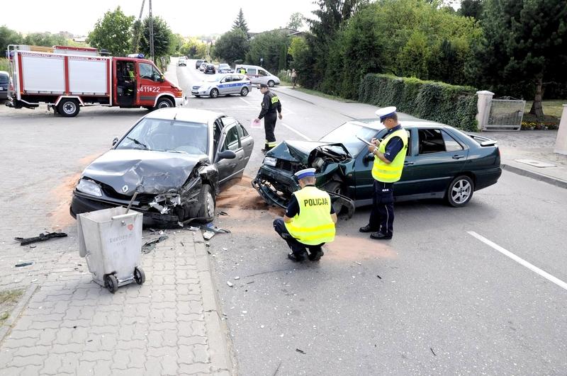 Zderzenie w Chojnicach. Brawura i alkohol? (GALERIA)