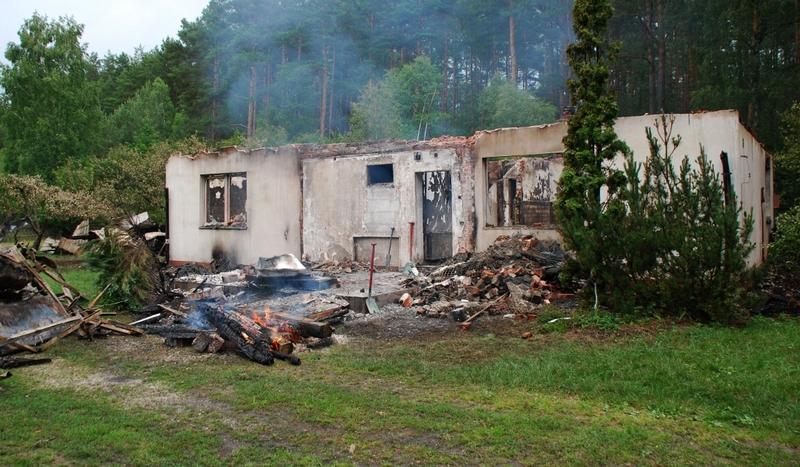 Leśniczówka doszczętnie spłonęła (FOTO)