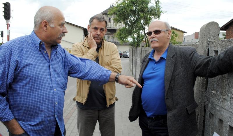 Burmistrz z architektem na ulicy Nad Dworcem w Chojnicach (FOTO)