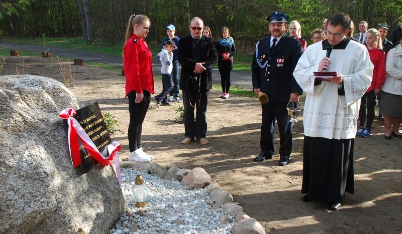 Uroczystość patriotyczna w Kłodawie (GALERIA)