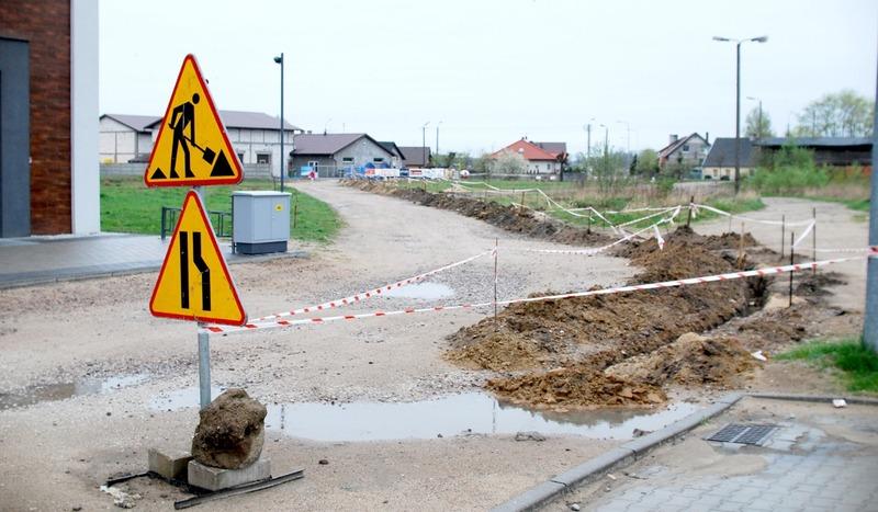 Zbudują Piłsudskiego i przebudują Sikorskiego