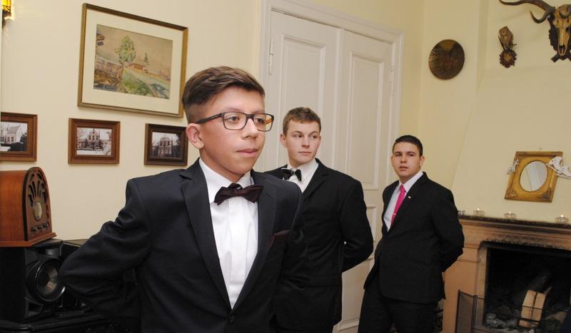 Licealiści z katolika na studniówce (GALERIA I)