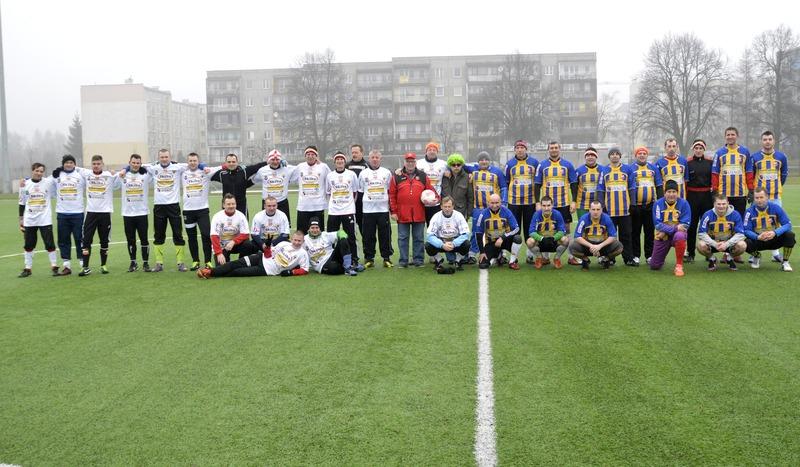 Nowy Rok na sportowo. Pobiegają i pograją w piłkę nożną