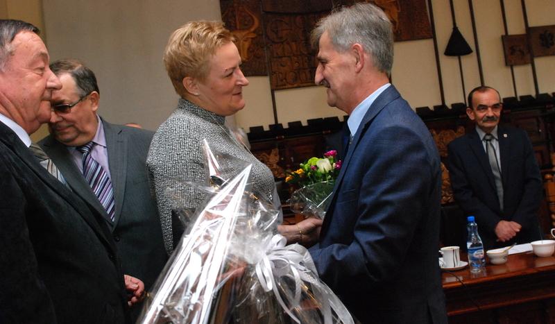 Urzędnicy i radni podziękowali wiceburmistrzowi (FOTO)