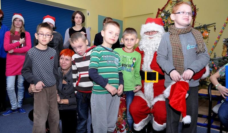 Święty Mikołaj odwiedził ZSS w Chojnicach (GALERIA)