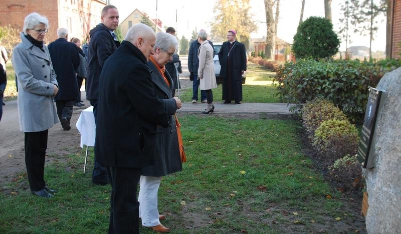 Poświęcenie tablicy w Granowie (GALERIA)