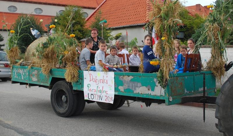 Dożynki parafialne w Lotyniu (FOTO)