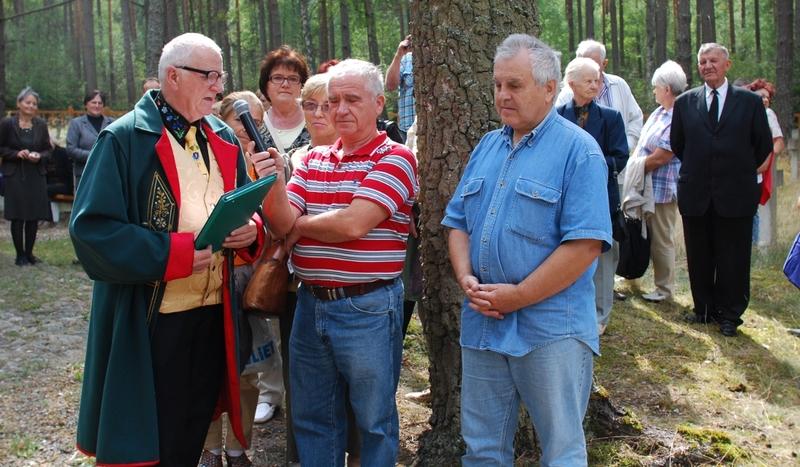 Spotkanie modlitewne na cmentarzu w Łukowie (FOTO)