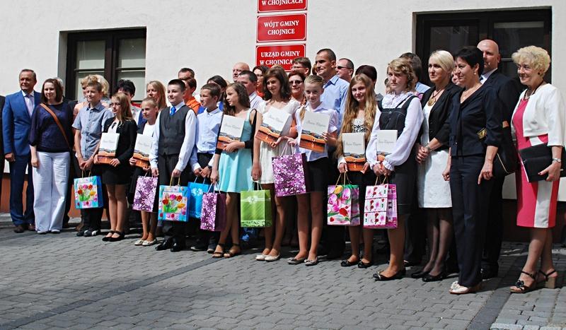Nagrody dla najlepszych gminnych uczniów (GALERIA)
