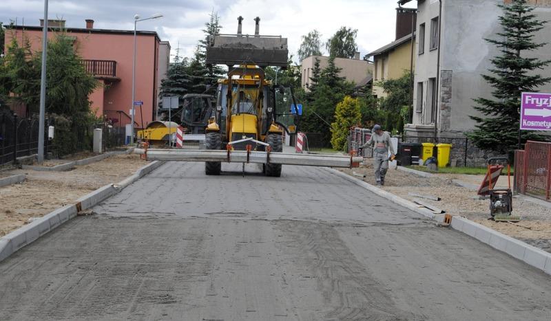 Budowa na Konarskiego w Brusach