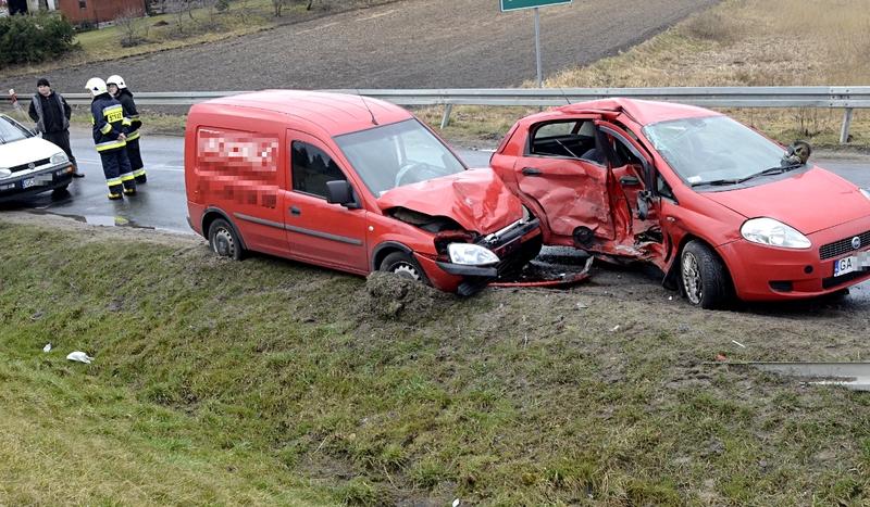Wypadek w Ciecholewach (FOTO)