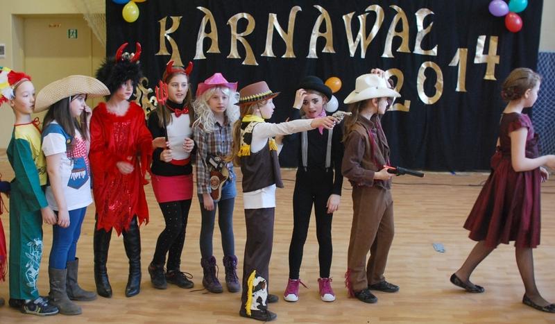 Szkolny bal karnawałowy w Kłodawie (GALERIA)