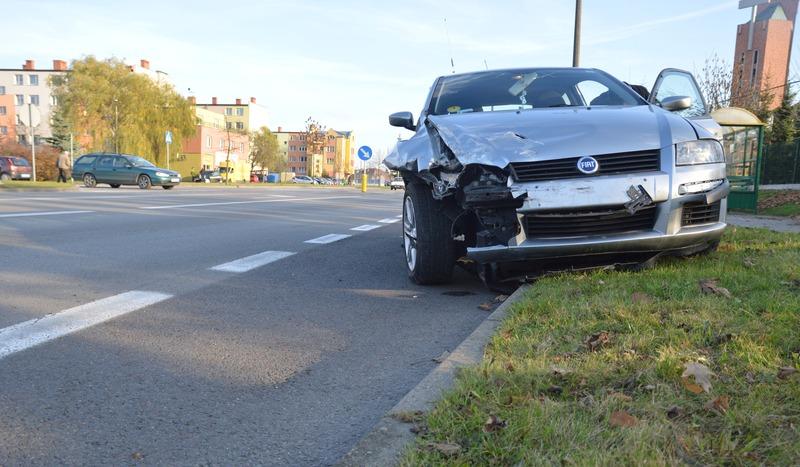 Wzmożony ruch na drogach. Stłuczka w Chojnicach (FOTO)