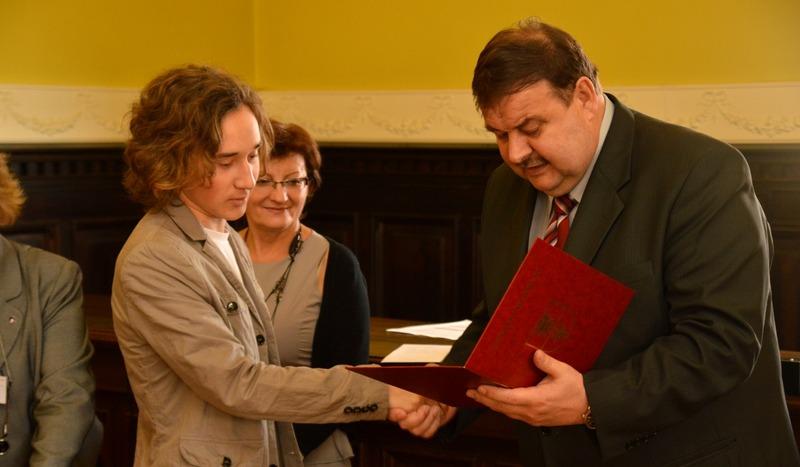 Starosta chojnicki rozdał nagrody za osiągnięcia w sporcie i nauce