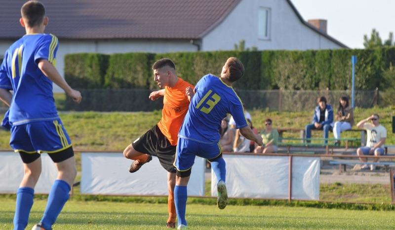 Pierwsze zwycięstwo Szarży w lidze okręgowej (FOTO)